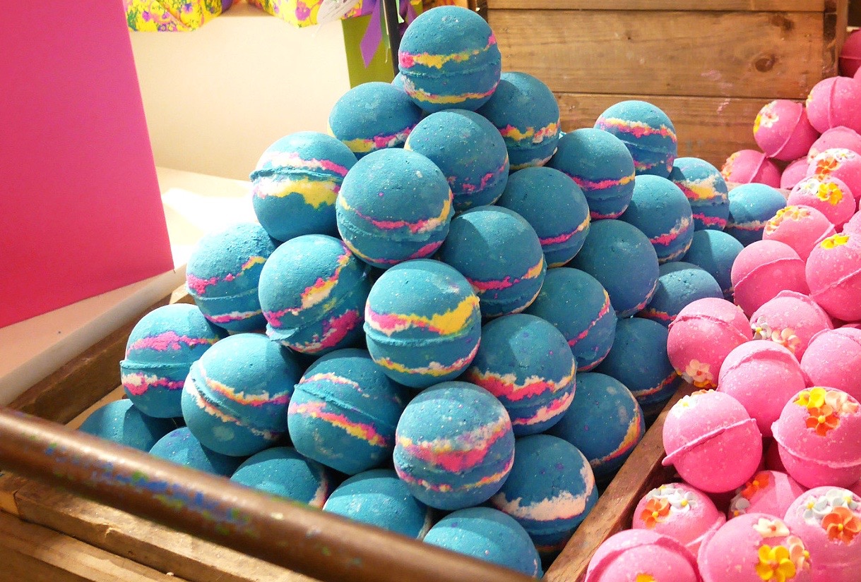 Bath bombs are an excellent way to add fragrance and fun to your bath time.