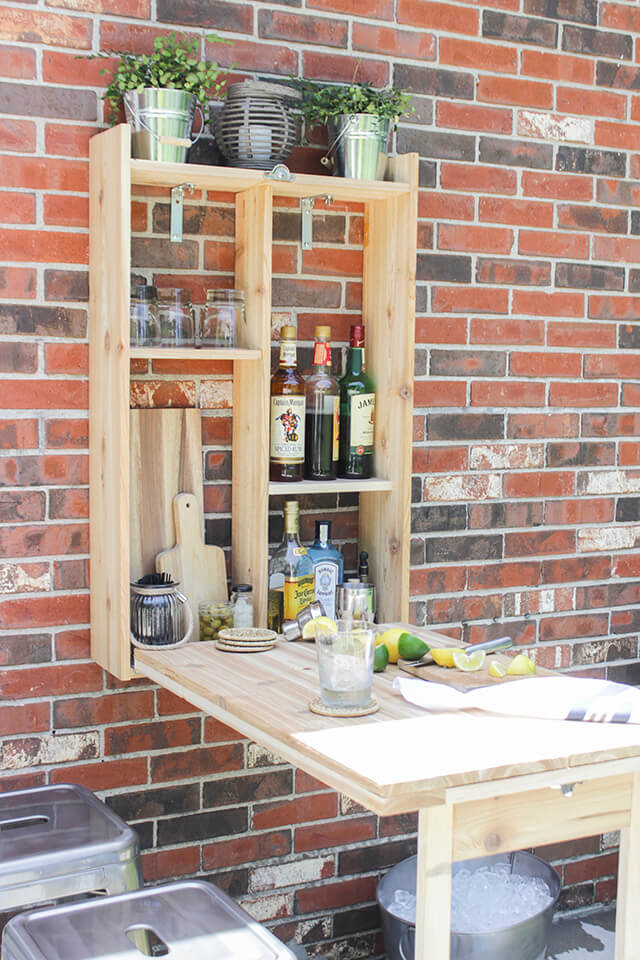 Do it yourself: an outdoor backyard bar for the patio