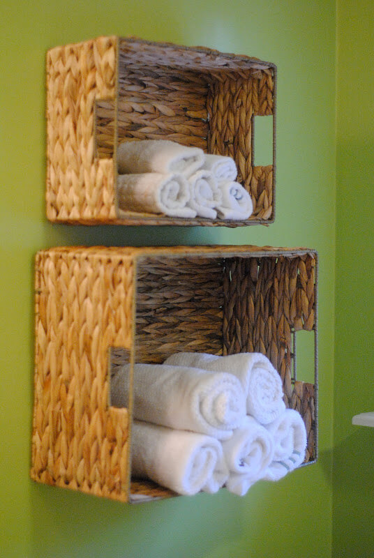 Bathroom redo: towel racks DIY