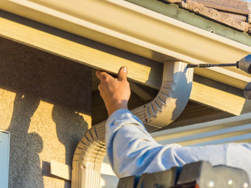 What Are Typical Gutter Cleaning Costs?