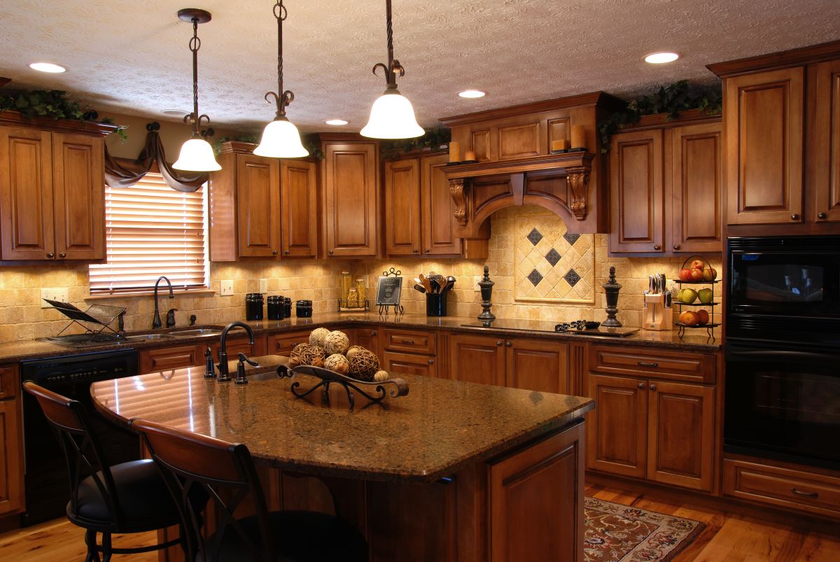 clean kitchen cabinets