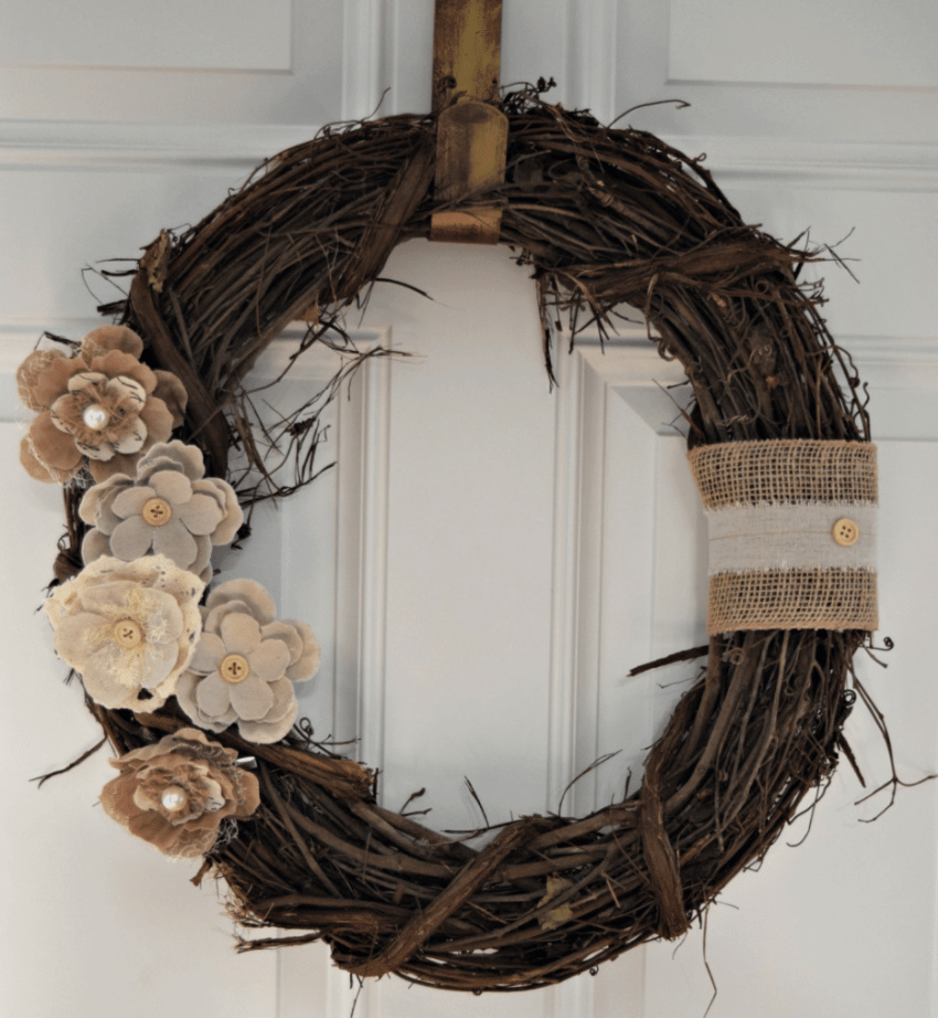 This farmhouse-style wreath looks beautiful! Source: Our Home Made Easy