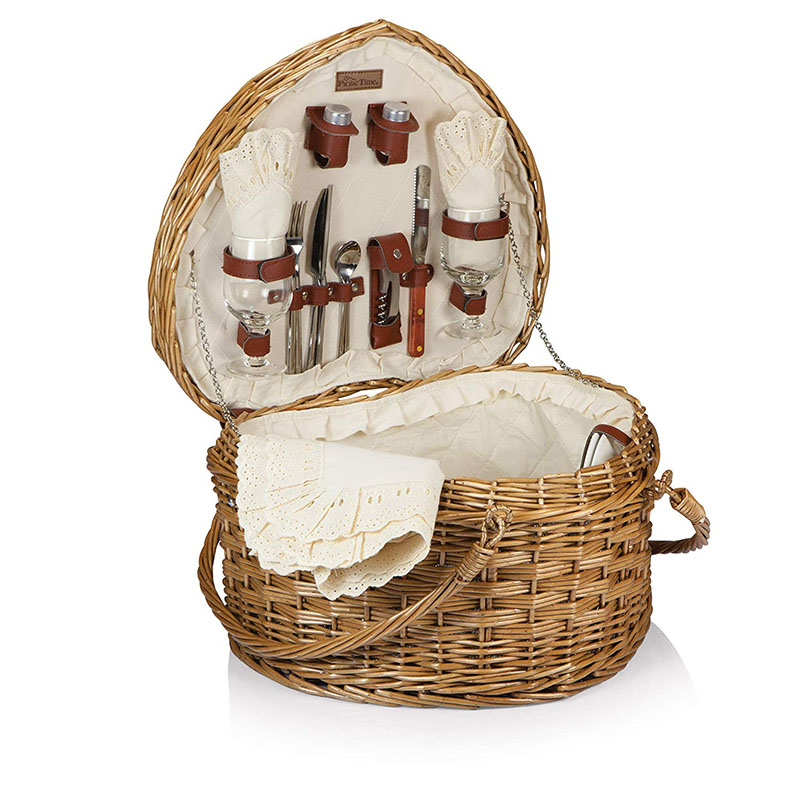 wicker picnic baskets