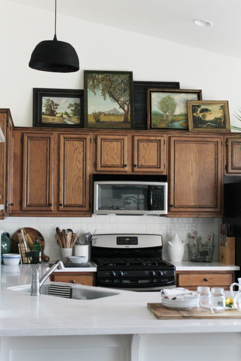 Use art to decorate the cabinets