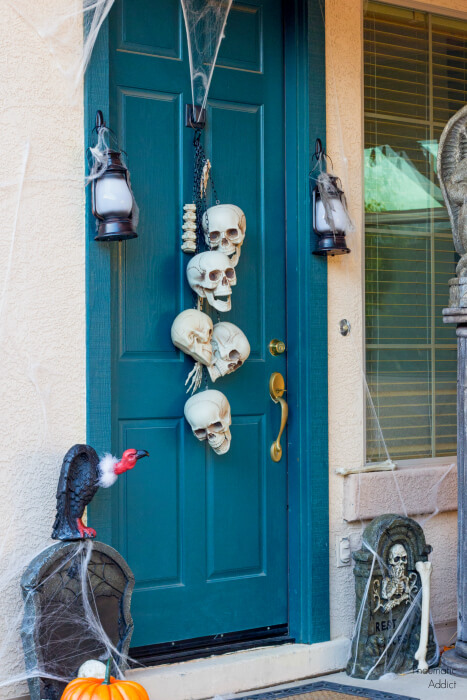 Super spooky Halloween decor