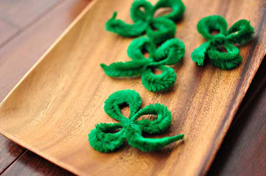 These adorable little shamrocks are super easy to make!