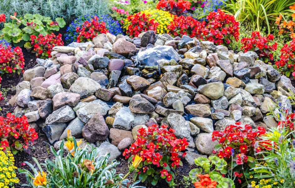 15 Creative Front Yard Landscaping Ideas With Rocks