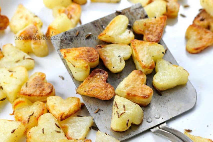 These heart-shaped roasted potatoes are the perfect side dish for your Valentine's Day dinner!