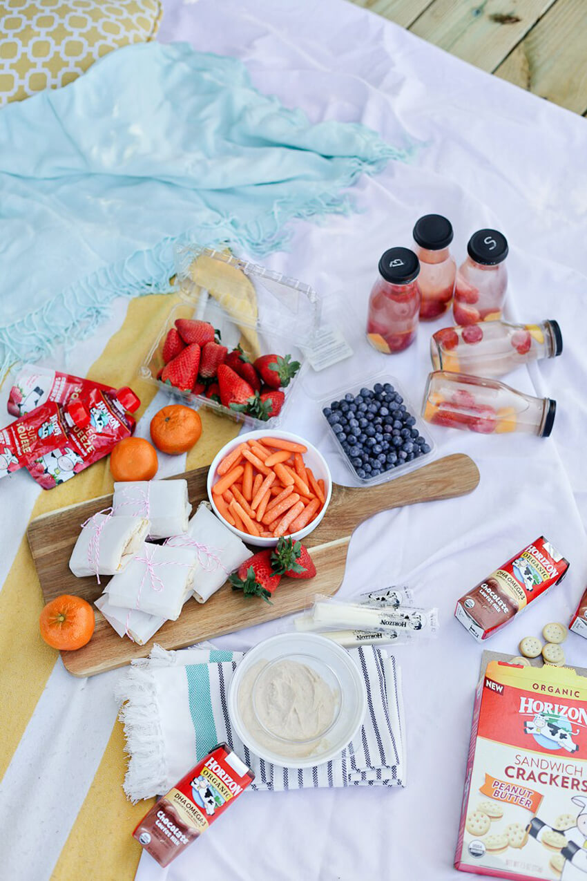 Plan a Mother's Day picnic to spend time with your mom!