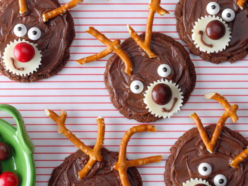 Chocolate reindeer cookies