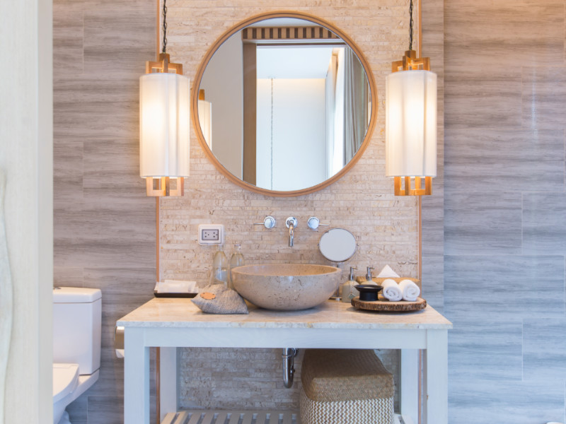 10 Bathroom Design Features Pros Always Recommend