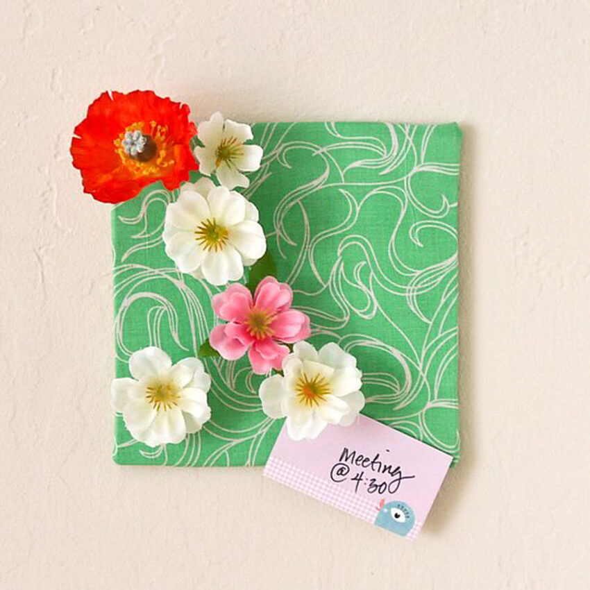 DIY flower push pins are perfect for your bulletin board!