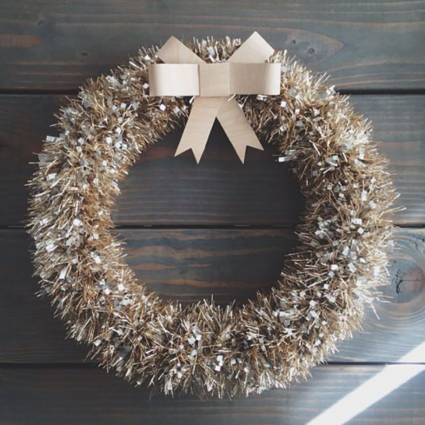 DIY Christmas Tinsel Wreath