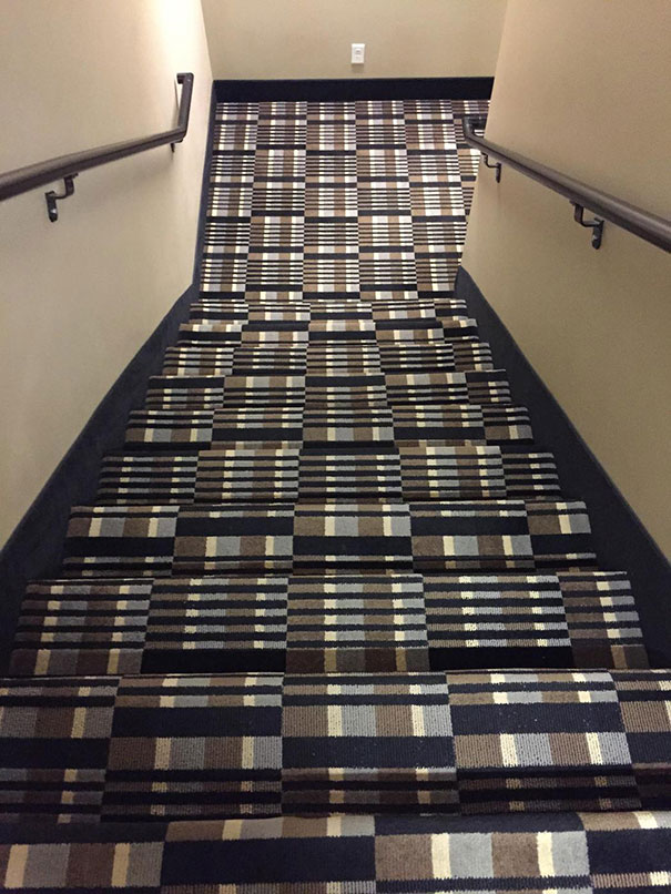 This carpeting design fail is sure to give someone a headache.